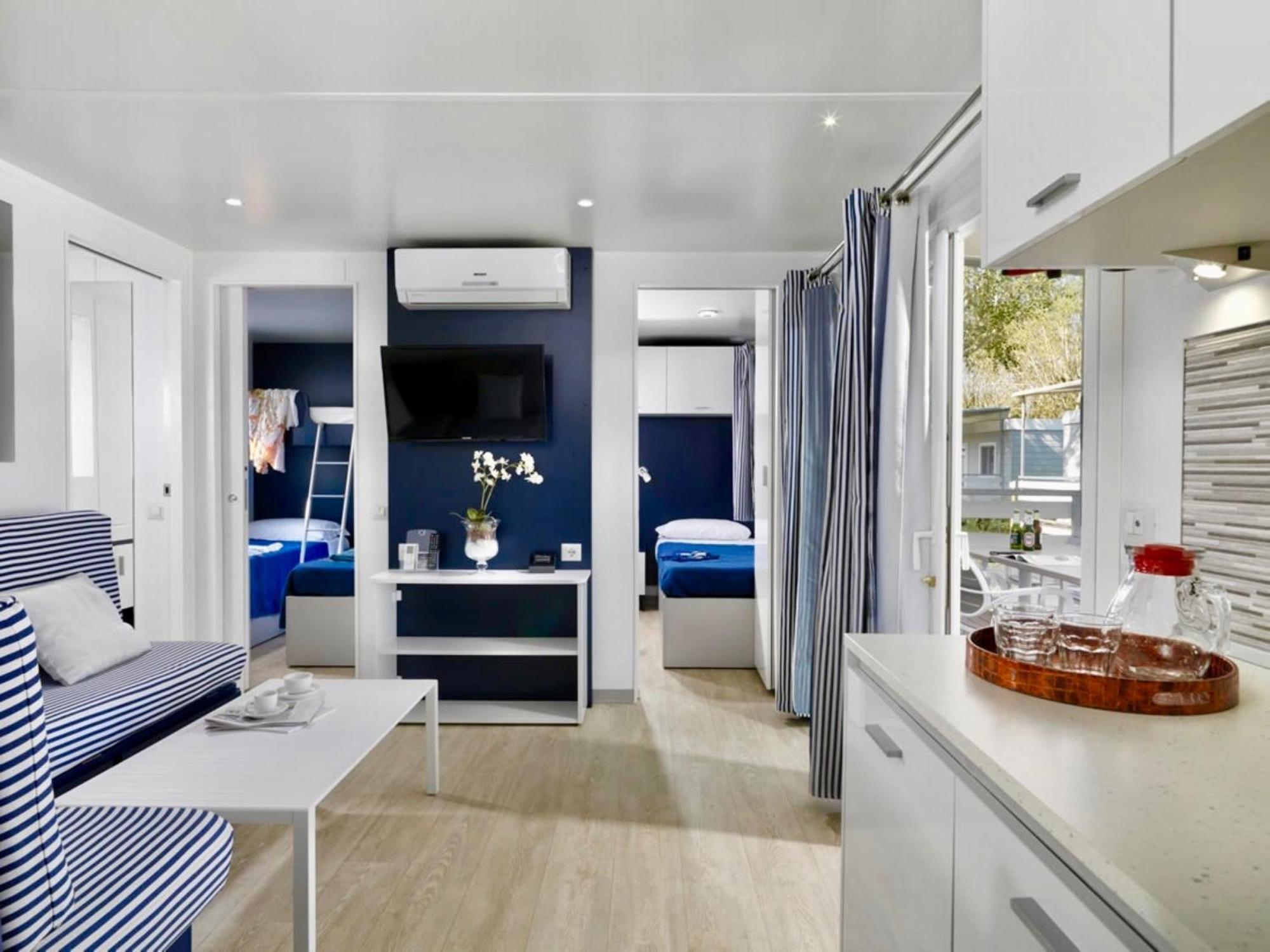 Isamar Holiday Village Ca Lino Eksteriør bilde Interior of a mobile home