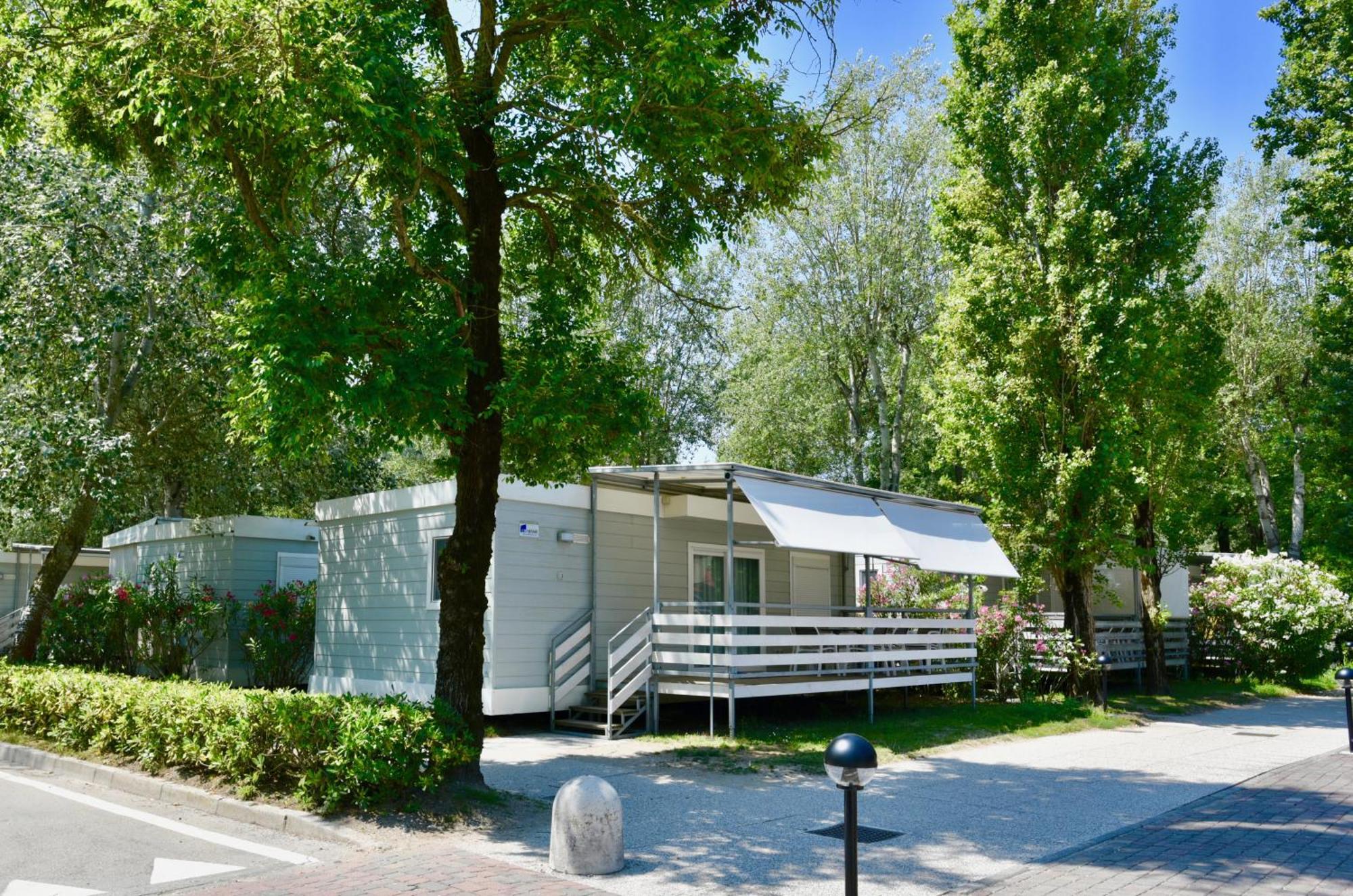 Isamar Holiday Village Ca Lino Rom bilde Mobile home in a camping in France